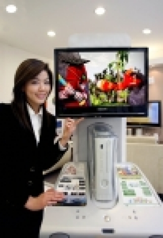 삼성전자는 풀HD(Full HD)급 화질을 구현하는 디지털 TV 튜너 일체형 22인치 풀HD TV모니터(모델명:싱크마스터 CX225MD)를 출시해 LCD 모니터의 풀HD 시대를 이