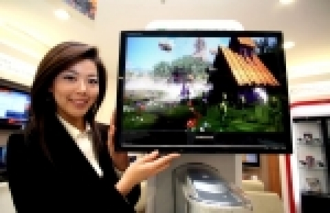 삼성전자는 풀HD(Full HD)급 화질을 구현하는 디지털 TV 튜너 일체형 22인치 풀HD TV모니터(모델명:싱크마스터 CX225MD)를 출시해 LCD 모니터의 풀HD 시대를 이