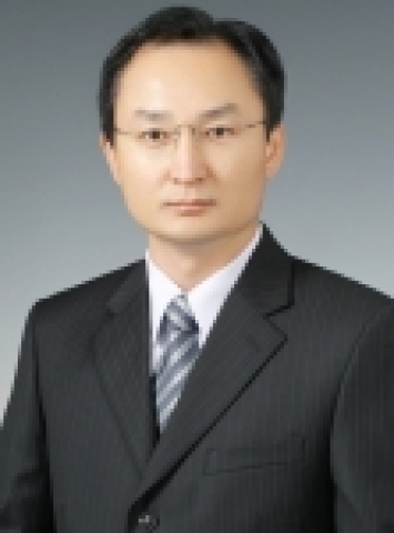 충남대 이은철 경력개발팀장, 취업관련서적 2권 펴내