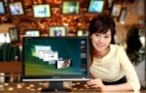 삼성전자가 '윈도우 비스타 프리미엄 인증'을 획득한 와이드 모니터 2종을 출시해 국내 시장 공략을 가속화하고 있다.