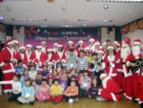 애니콜랜드(www.anycall.com)를 통해 불우아동 후원이벤트 '행복한 교실'을 진행해온 삼성전자가 연말연시를 맞아 '소망 트리 프로젝트'