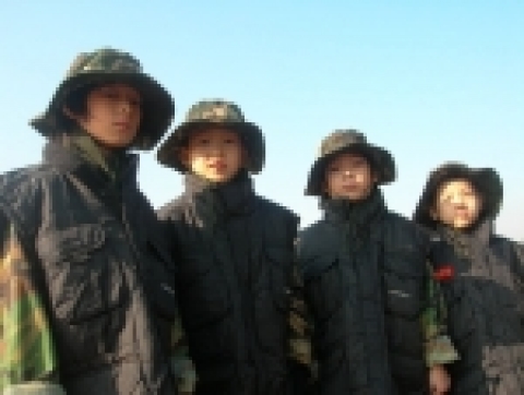 해병대 겨울방학캠프에 참가한 초등학생들.