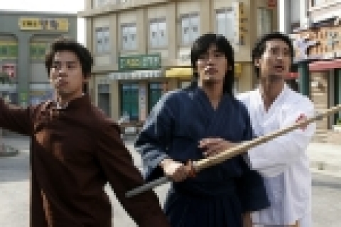 ‘김관장 대 김관장 대 김관장’ 2월 8일 개봉 확정