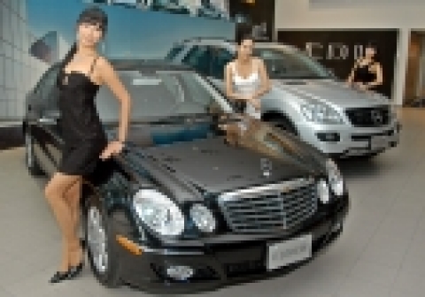 메르세데스-벤츠 코리아가 1월 8일(월) 국내 프리미엄 디젤 시장을 선도할 메르세데스-벤츠의 최신 디젤 기술이 탑재된 비지니스 중형 세단인 뉴 제너레이션 E-Class의 E 220