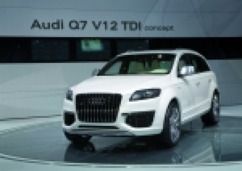 아우디 Q7 V12 TDI