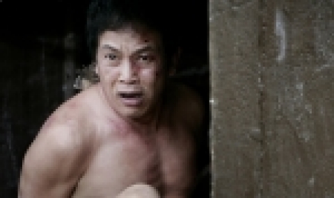 ‘그놈 목소리’ 김영철 ‘노장의 고군분투 알몸 연기’