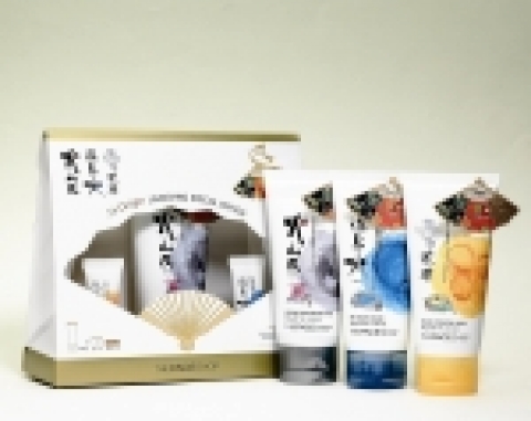 더페이스샵은 해외 현지화 전략의 일환으로 개발한 ‘제이스 오리진 마스크(J’s Origin Mask)’ 3종을 일본에 이어 16일부터는 대만에서 본격 시판한다.