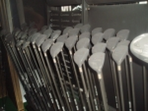 골프용품 대리점 화재 사고로 인한 잔존물.