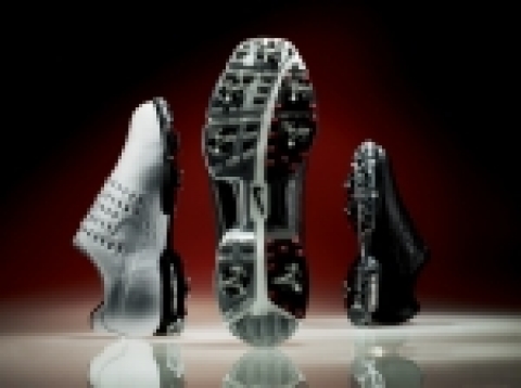 나이키 골프 파워 플랫폼을 장착한 SP-8 TW 투어