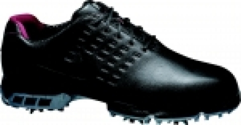 나이키 골프 파워 플랫폼을 장착한 SP-8 TW 투어