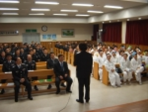 통영구치소는  통영시 YWCA 여성합창단 및 특별출연으로 거제 옥포종합사회복지관 소속 실버합창단원을 초빙 신년음악회를 개최하였다.