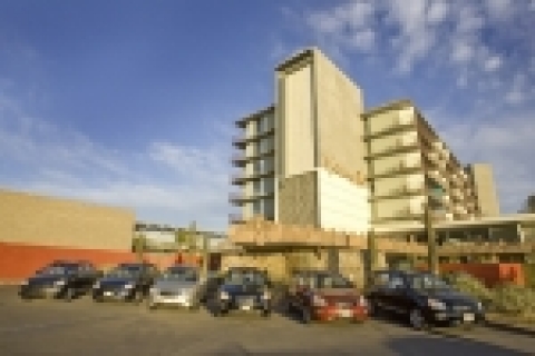 기아자동차는 지난 22일부터 4박 5일간 미국 아리조나에서 미국 자동차 전문 기자단 87명을 초청하여 뉴카렌스(수출명:론도,Rondo)의 시승회를 개최했다.