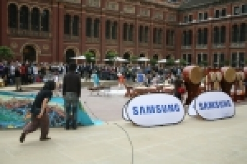 '06년 런던 V&A 박물관서 펼쳐진 한국문화행사에서의 삼성