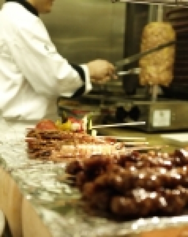 ‘그랜드 키친’에서 마련한 꼬치요리