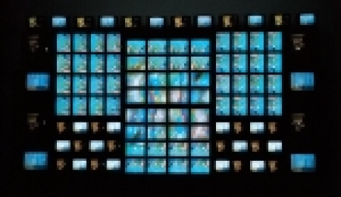 백남준씨의 ‘백팔번뇌’. 98경주세계문화엑스포 국제멀티미디어 아트쇼에 전시됐던 모습