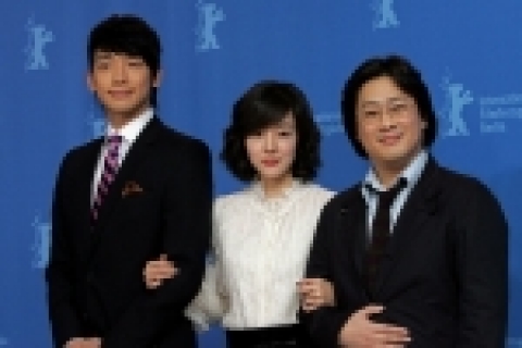 ‘싸이보그지만 괜찮아’ 베를린 영화제 화제 속 상영
