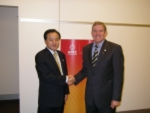 호주 산업관광자원부 장관과 양자회담시 찍은 사진