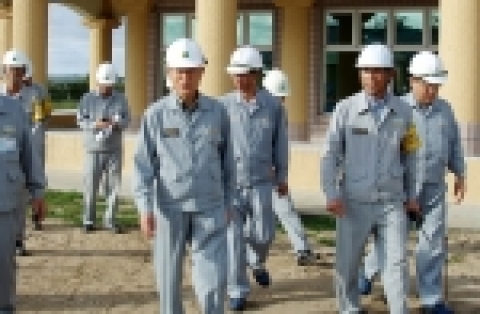 지난 추석 때 나이지리아 BTIP 공사 현장을 찾은 민계식 부회장