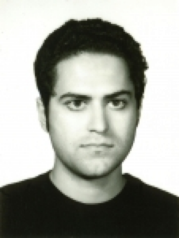 Mahmoud Bakhshi Moakha, <Jesus?> 비디오 설치, 100cm x 80cm, 2007