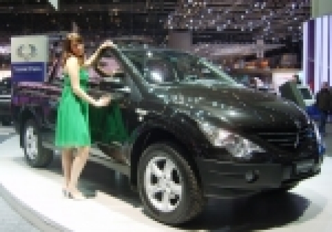 쌍용자동차는 세계 5대 모터쇼의 하나인 제77회 제네바모터쇼에 유럽 시장 공략을 위한 액티언스포츠 론칭 행사를 6일(현지시간) 갖고  판매 라인업 확대, 네트워크 강화, 다양한 마