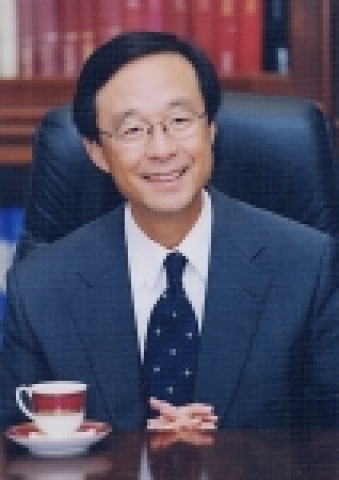 한승주 명예교수