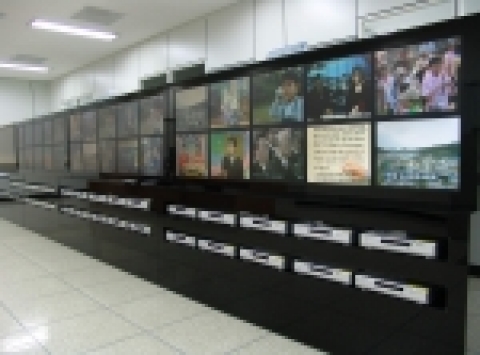 ETRI가 광주광역시의 FTTH 실험가입자에게 서비스를 제공, 운영 및 관리하는 ETRI광통신연구센터내 서비스센터 전경을 보여주고 있다.