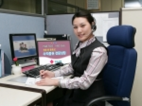 경남은행은 콜센터(☎1588-8585 · 1600-8585)내에 적립식 펀드, ELS, MMF 등 간접투자상품 전반에 관한 전문적인 상담 업무를 수행하는 ‘수익증권 전문 상담 코너