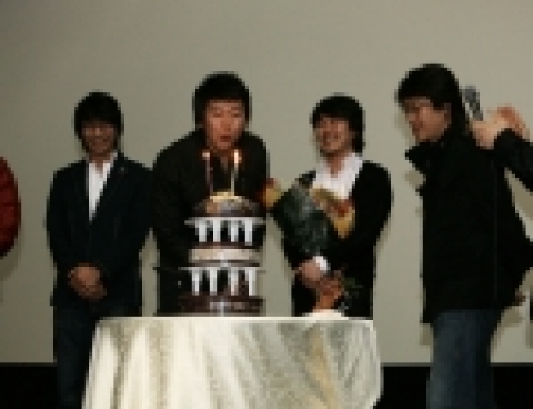 일반 시사회장에 나타난 '쏜다' 배우들