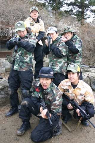 개그클랜 지명전전에 참여하는 개그맨들
