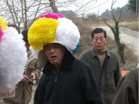 중요무형문화재 제82-다호 위도띠뱃놀이 보유자 인정예고자 이종순, ‘배치기 소리’ 시연 모습