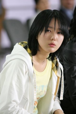 영화 <두사람이다> 윤진서