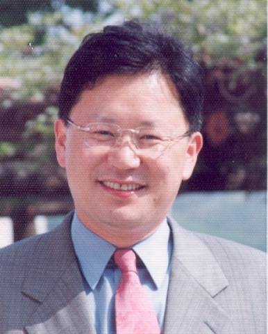 유낙근 교수