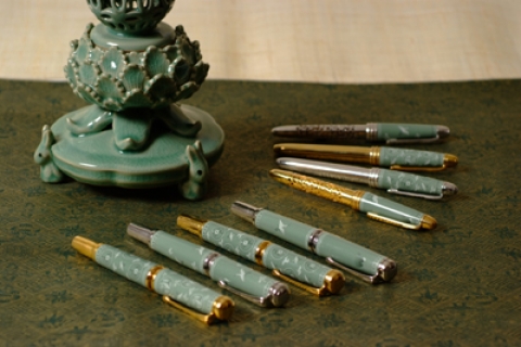 도자만년필세트(맘키드제품)
-공예명품 출시제품