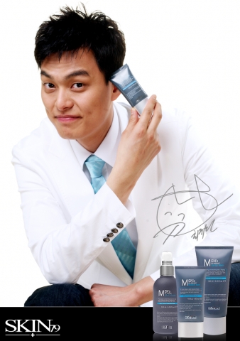 기능성화장품 SKIN79 브랜드에서는 남성들을 위한 맨즈클래식 3종 라인을 출시했으며 그 중 ‘비비크림’은 남성들의 문의가 쇄도하는 등 많은 호응을 얻고 있다.

