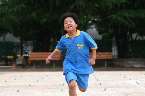 영화 <날아라 허동구> 