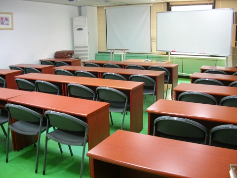 한국병원서비스경영센터 교실 내부