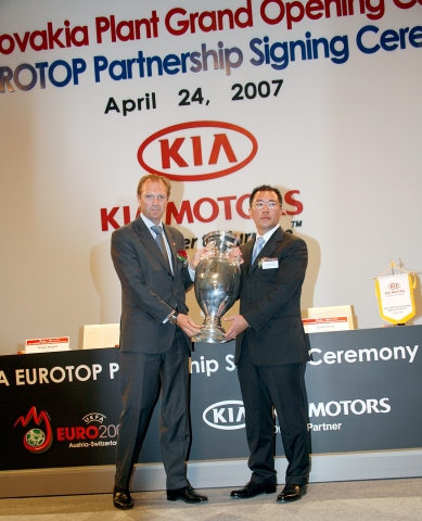 UEFA Signing Ceremony - Philippe Margraff with Kia CEO Euisun Chung - 24 April