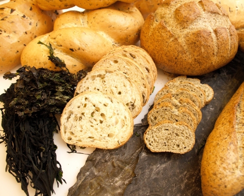 Fresh Seaweed Meets Bread...The COEX InterContinental Seoul’s Delibonbons