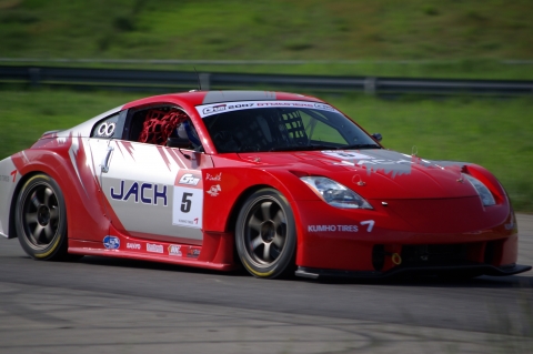 이번 대회에 첫 선을 보인 잭 레이싱팀의 닛산 350Z GT카