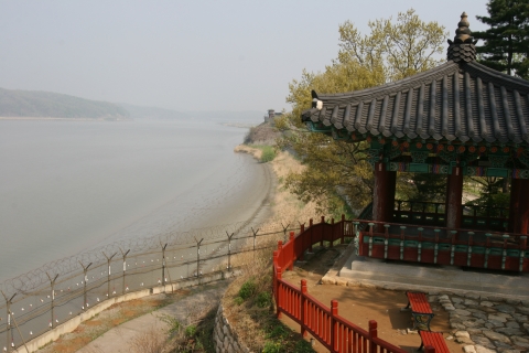 반구정과 임진강(사진 제공:여행작가 이신화)