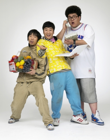 인터파크마트가 장안의 화제 SBS 웃찾사 ‘서울나들이’팀의 이동엽, 박영재, 이광채 세명을 동시에 모델로 계약했다. 