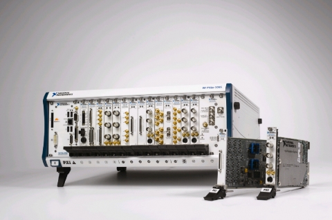 내쇼날인스트루먼트는 업계 최초의 PXI Express 기술을 도입한 고속 계측기와 18 슬롯의 PXI Express 섀시를 출시했다.