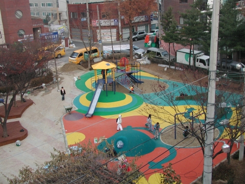 수원시 영통구 소재 어린이놀이터 사진