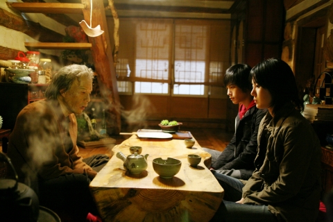 2007년 여름, 새로운 공포 트렌드 탄생 ‘두사람이다’ 크랭크 업
