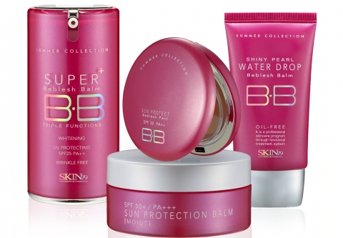 사진은 SKIN79에서 선보인 써머 패키지 ‘핫핑크 컬렉션'