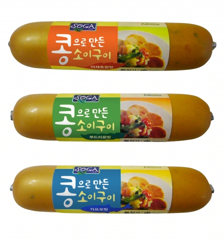 풀무원은 콩의 영양을 담은 식물성 소시지 ‘콩으로 만든 소이구이’(200g/3,000원)를 출시했다.