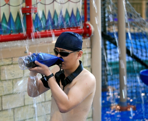 퓨전에프앤씨 워터프루프 &#039;SLR카메라백 FS580&#039; 활용 모습