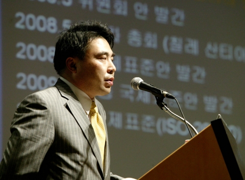 대한상공회의소 윤리경영위원회는 23일(월) 상의회관 국제회의장에서 '최근 경영트렌드와 기업의 대응' 세미나를 개최했다. 오준석 한국HP 상무이사가 'HP
