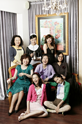 연극 '8인의 여인' CAST