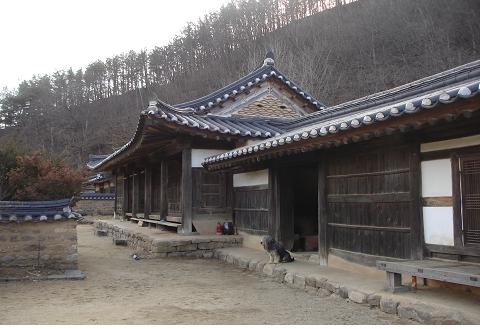 사랑채 전경